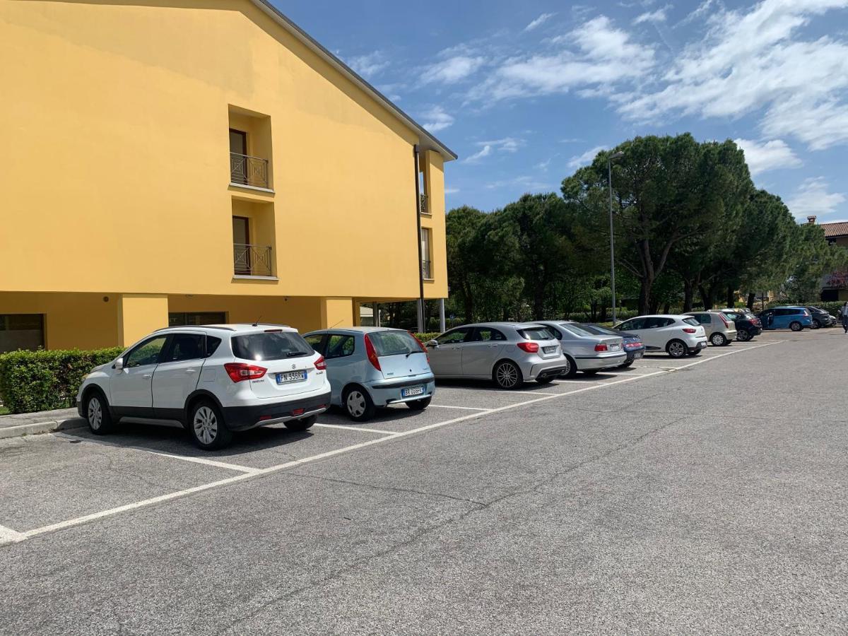 Gardalakeapartment A Sirmione Exteriör bild